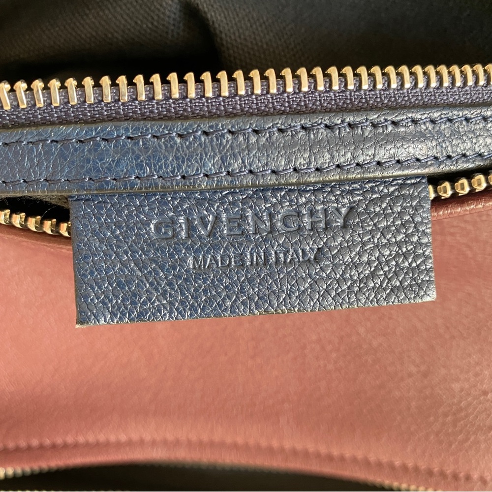 Givenchy pebbled colorblock leather shoulder bag - Picture 13 of 15